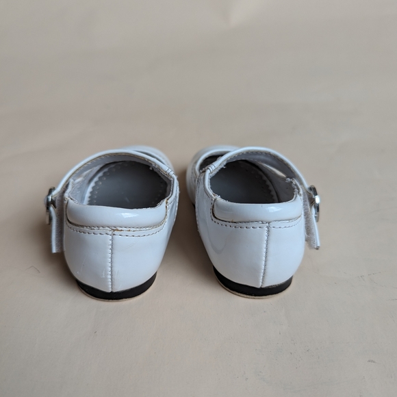 George White Mary Jane Baby Shoes Size 4 - Picture 4 of 7